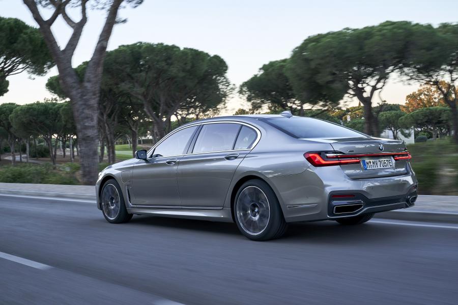  BMW 745Le xDrive M Sport (G12) 2019 года  (WW) (фото 29 из 103)